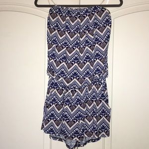 Adorable romper WITH POCKETS 😍